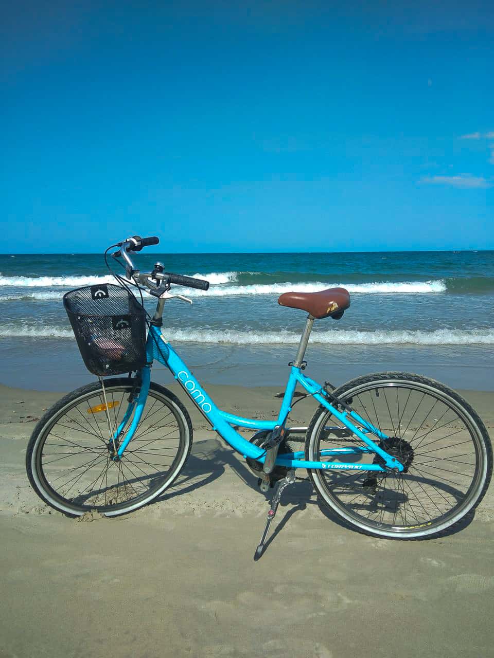 Reducing my car carbon footprint with a bike- on Four Mile Beach in Port Douglas, Australia // travelmermaid.com