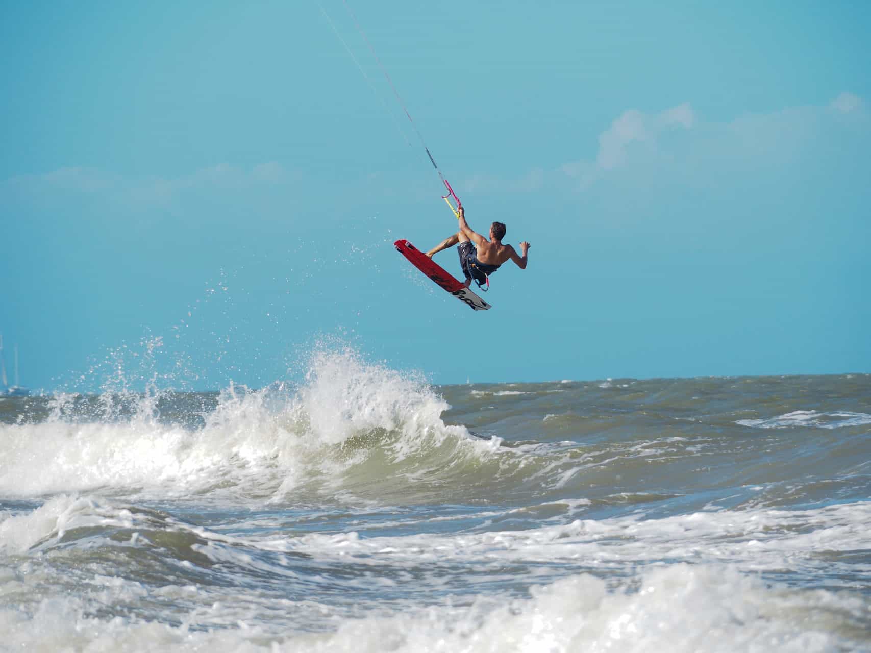 Kitesurfing with Windswell in Port Douglas, Australia // Travel Mermaid