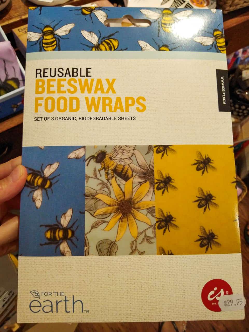 Easy Plastic Free July swap : Reusable Beeswax Wraps // Travel Mermaid